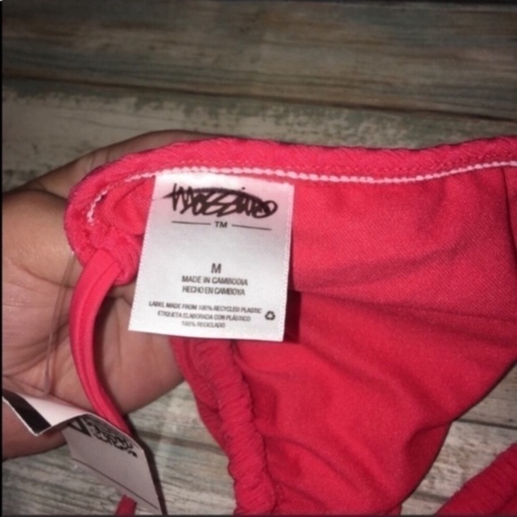 Mossimo Red Bikini Top Women’s Medium - Picture 3 of 4